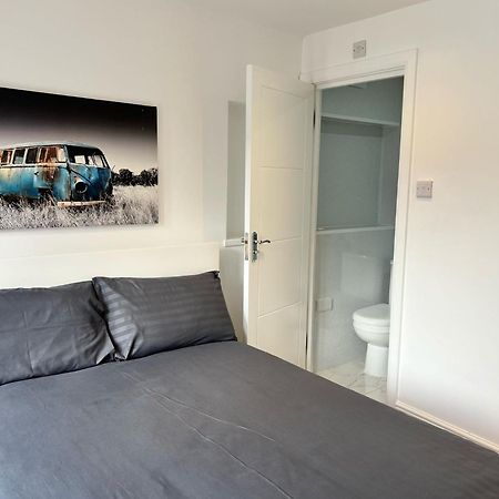 93 West Road Hotel ลอนดอน ภายนอก รูปภาพ
