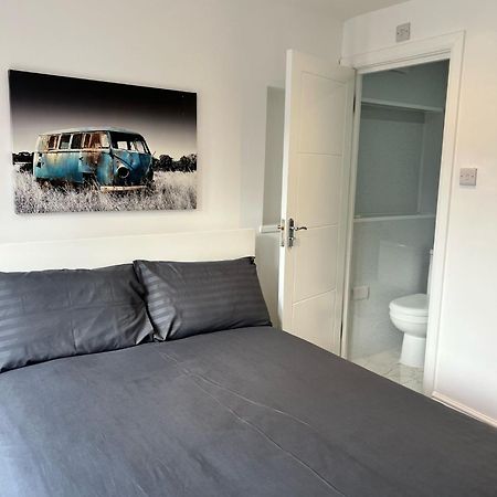 93 West Road Hotel ลอนดอน ภายนอก รูปภาพ