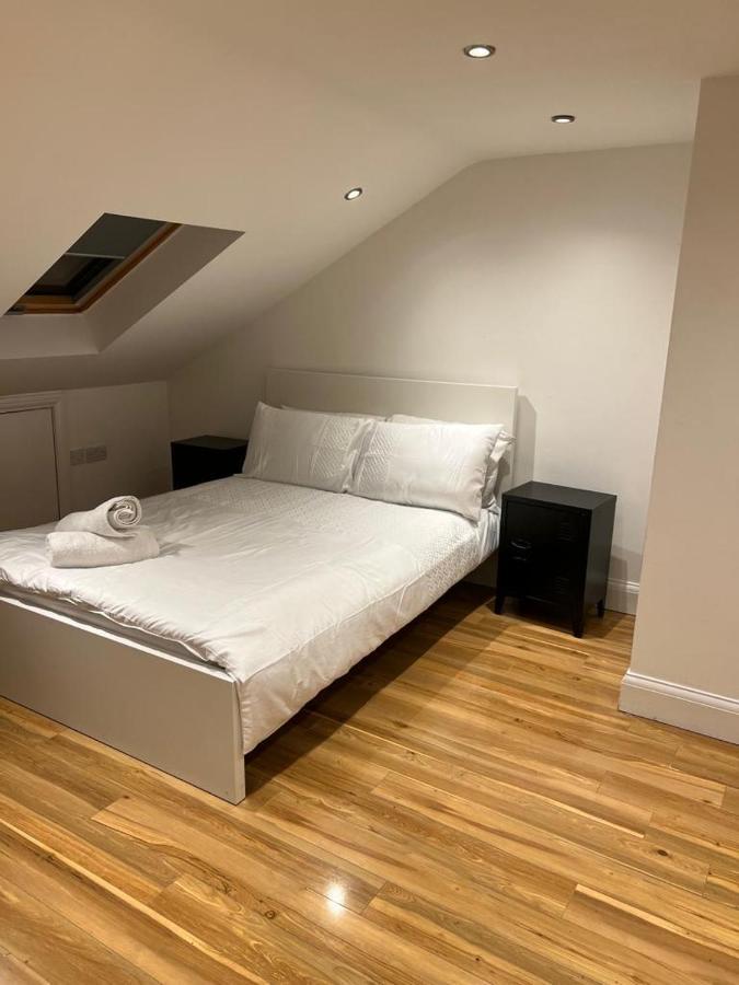 93 West Road Hotel ลอนดอน ภายนอก รูปภาพ
